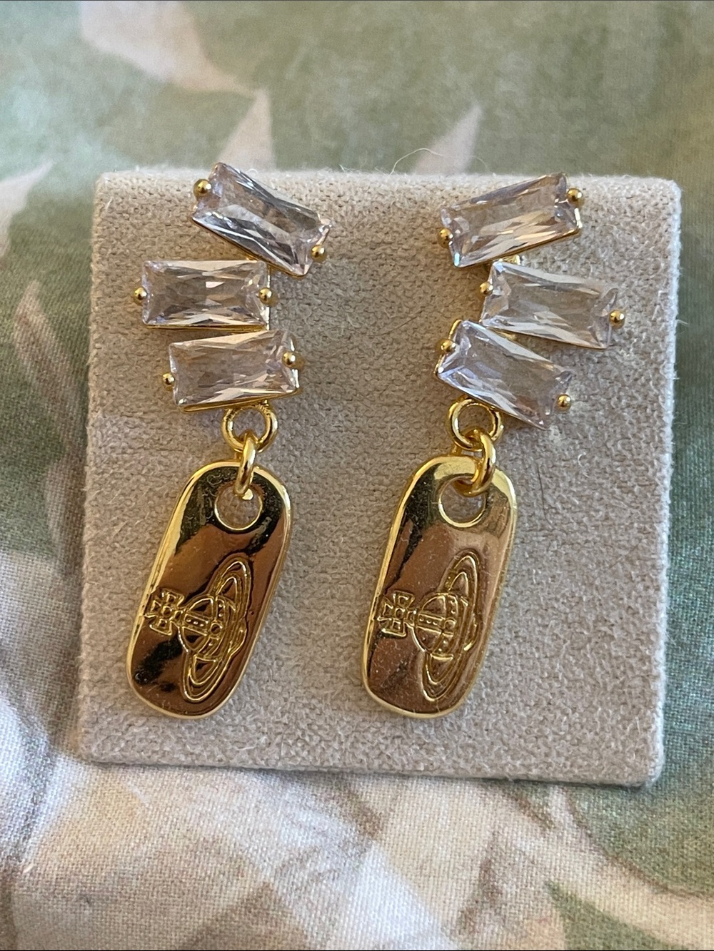 VIVIENNE Westwood Gold-Tone Crystal Drop Earrings with Engraved Emblem